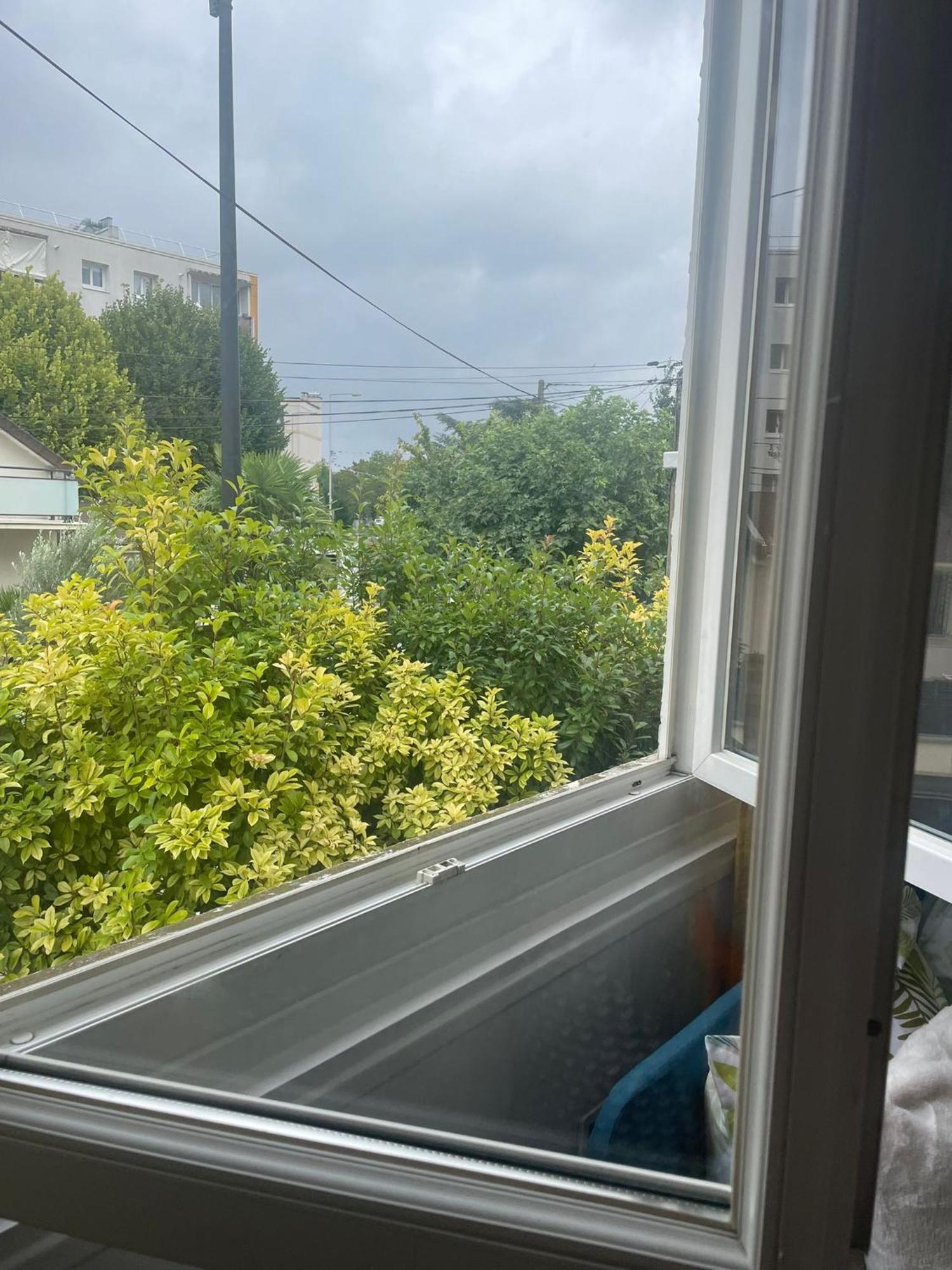 Beau Studio A 30Min De Paris Apartment Bobigny Ngoại thất bức ảnh